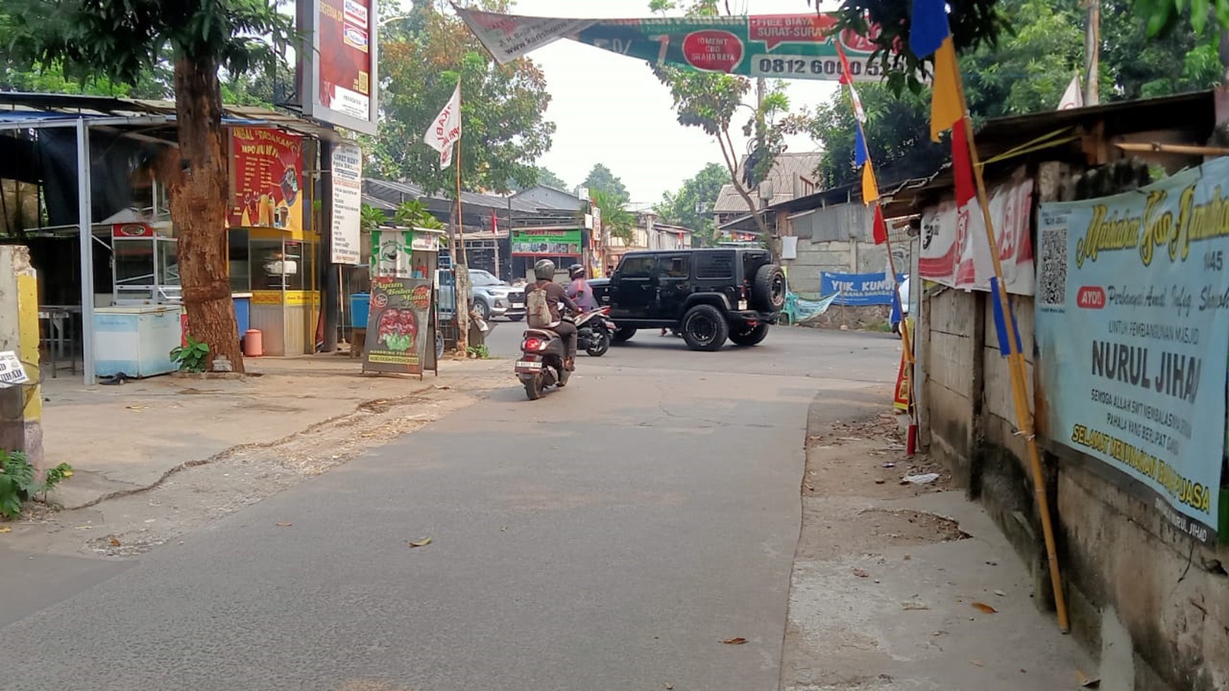 Rumah Lokasi Strategis Pinggir Jalan Raya @Pondok Aren