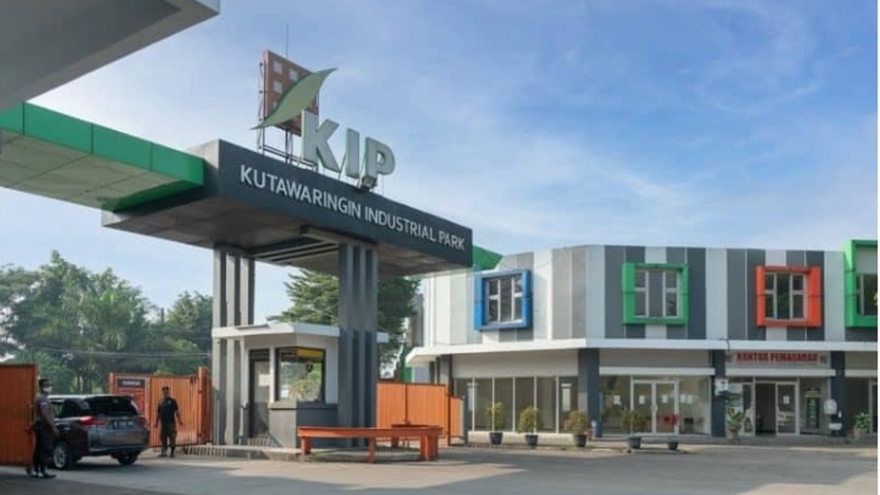 Gudang di kawasan industri Kutawaringin Industrial Park