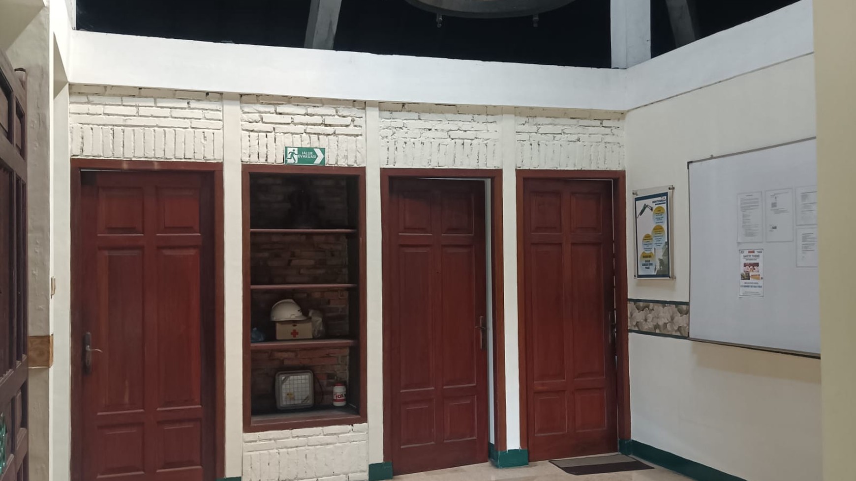 Di Jual Rumah Jl Muhajar Sukabumi Selatan kebon Jeruk Jakarta Barat