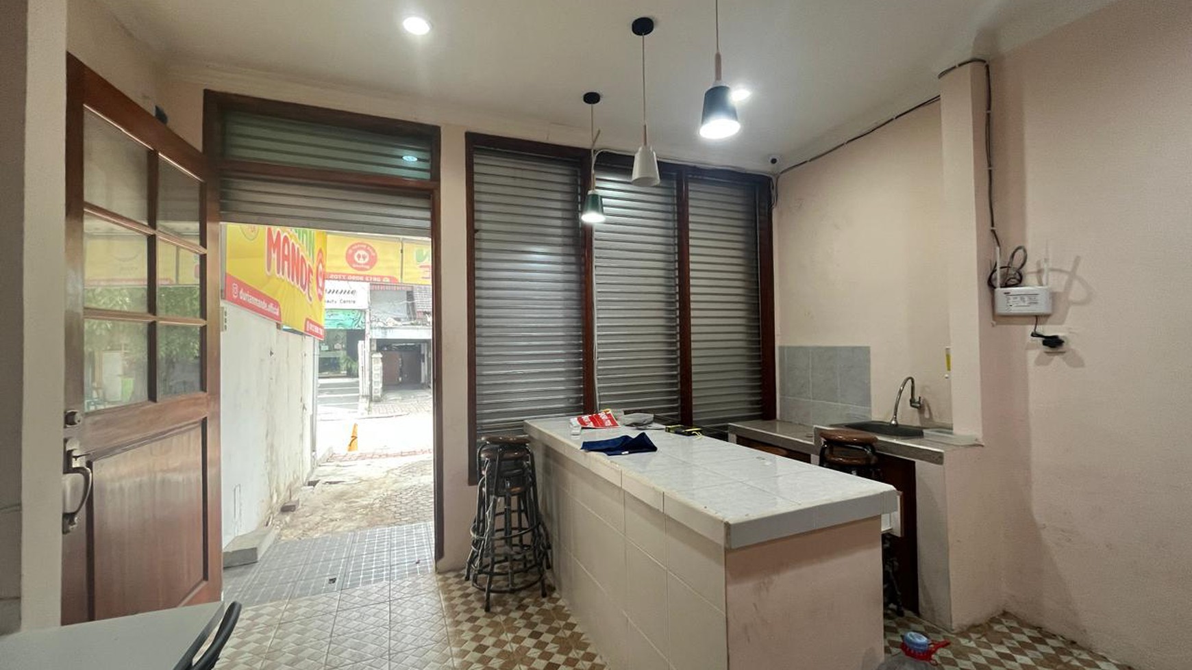 Disewakan Tempat Usaha Cocok Untuk Coffee shop, Laundry, Take Away Resto