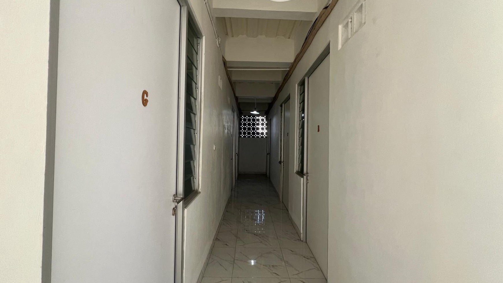 Dijual Rumah Kosan Baru furnish fasilitas kolam renang Tanjung Duren  selatan grogol 