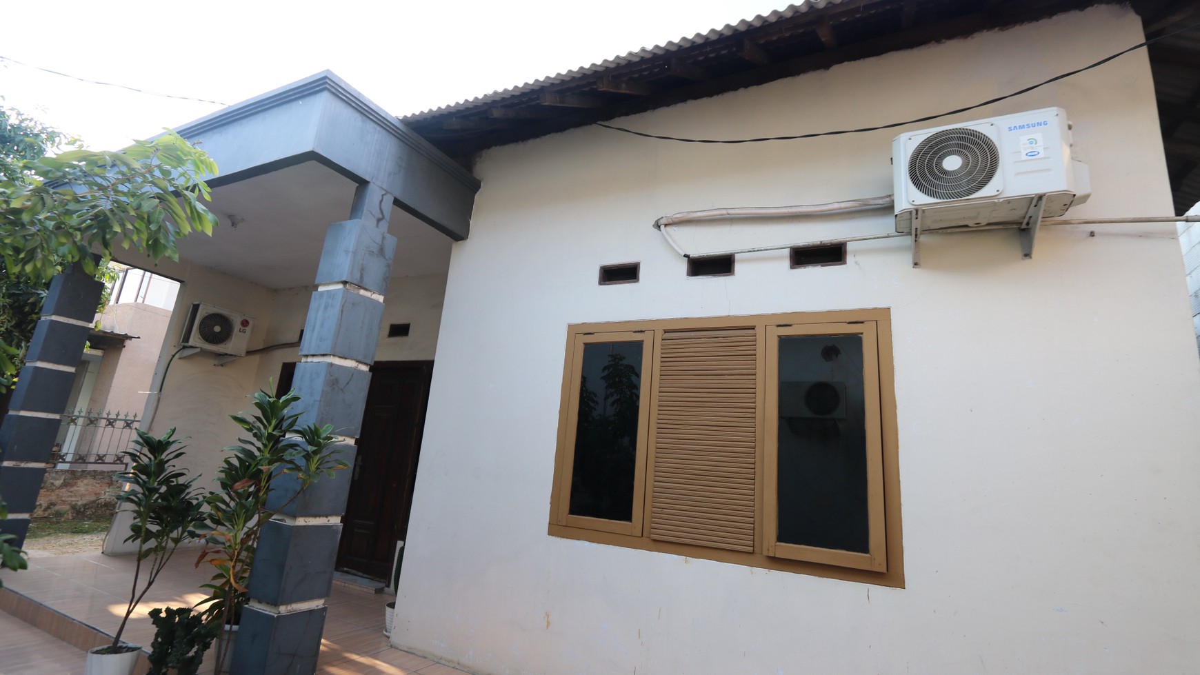 RUMAH COCOK UNTUK TOKO / USAHA DI  JALAN PANTURA INDRAMAYU, JAWA BARAT