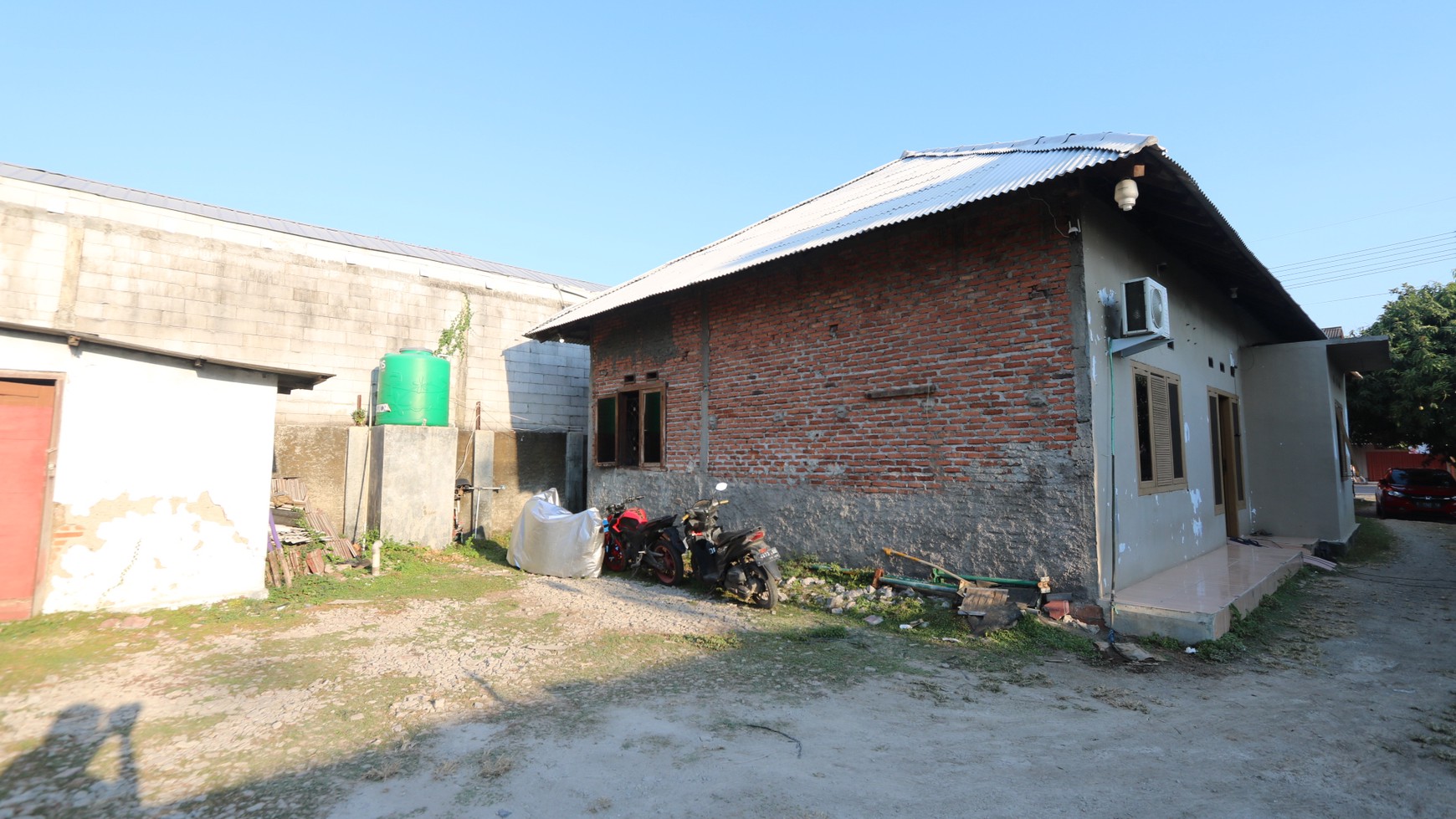 RUMAH COCOK UNTUK TOKO / USAHA DI  JALAN PANTURA INDRAMAYU, JAWA BARAT