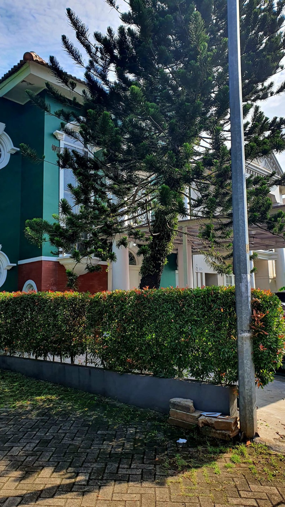 Rumah Bagus Di Kencana Loka, Taman Chrysant BSD