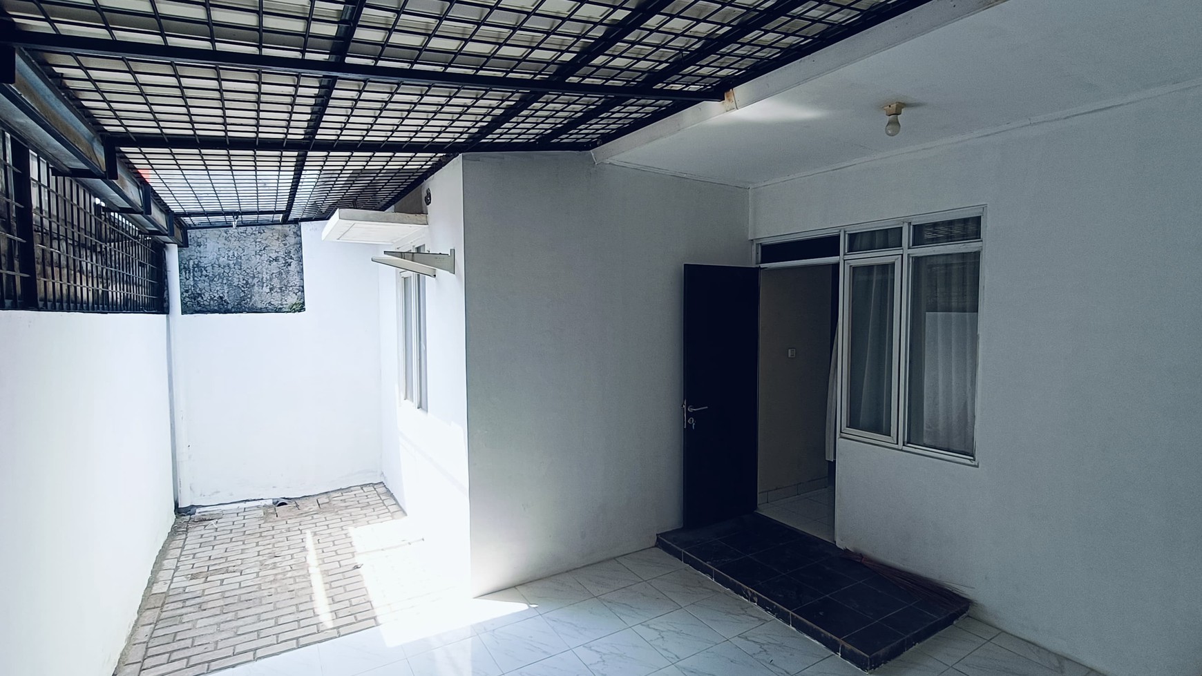 Rumah Cantik 1 Lantai di Metland Transyogi Cibubur 