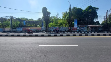 Tanah SHM Seluas 8.676 Meter Persegi Lokasi Premium Dekat Underpass Jombor