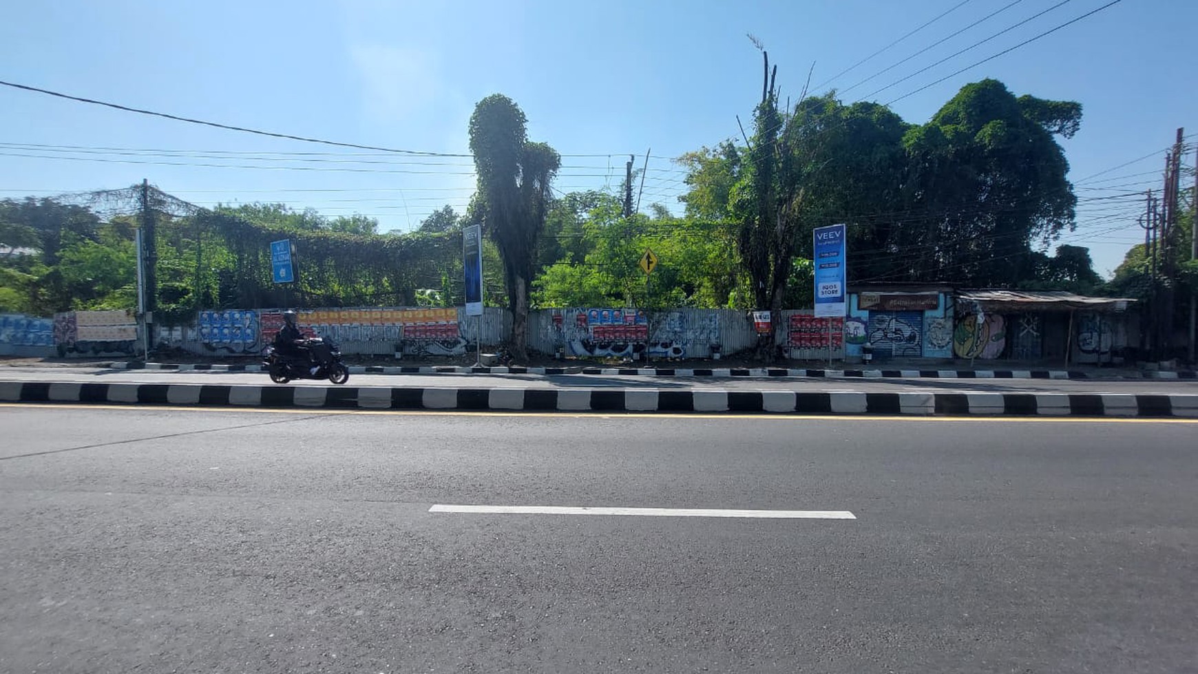 Tanah SHM Seluas 8.676 Meter Persegi Lokasi Premium Dekat Underpass Jombor