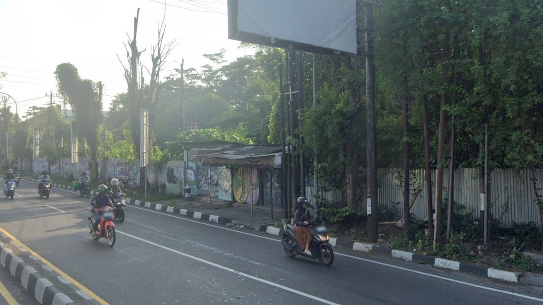 Tanah SHM Seluas 8.676 Meter Persegi Lokasi Premium Dekat Underpass Jombor