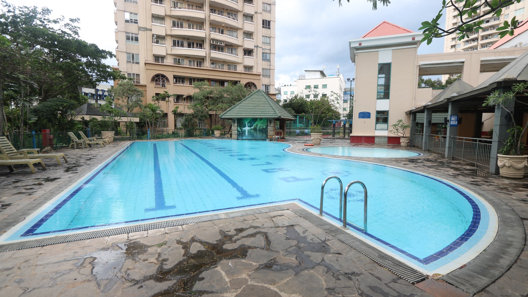 Disewakan Unit 3 BR 156 m2  Apartemen Paladian Park Kelapa Gading Siap Huni / Paladian Park Apartemen FOR RENT