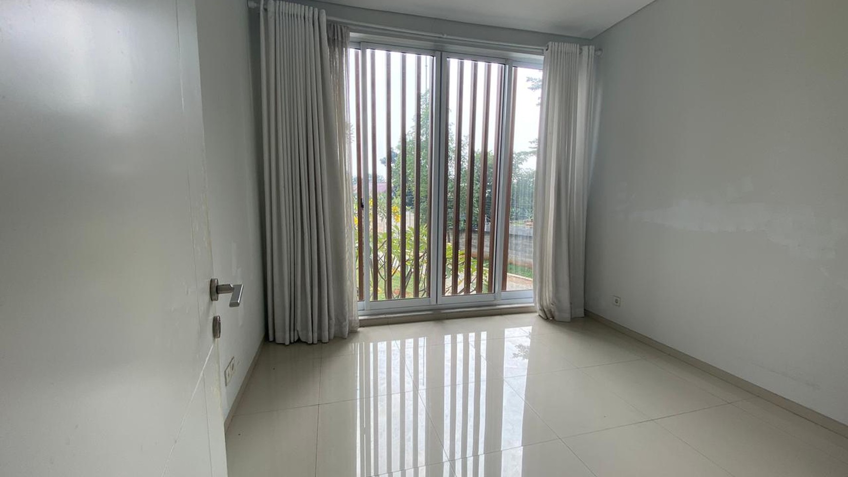  Dijual rumah murah siap huni di Discovery Bintaro  