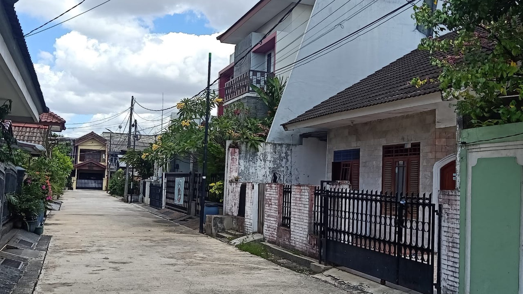 Rumah Bagus Di Perum Jati Bening Bekasi Jawa Barat