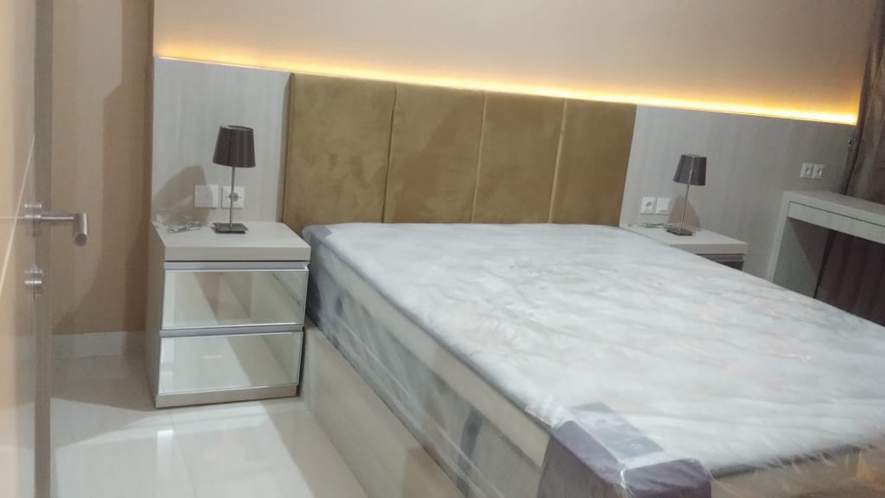 Disewakan Apartemen La Riz Mansion Pakuwon Mall - Tipe 2 Kamar Tidur FULL Furnished 