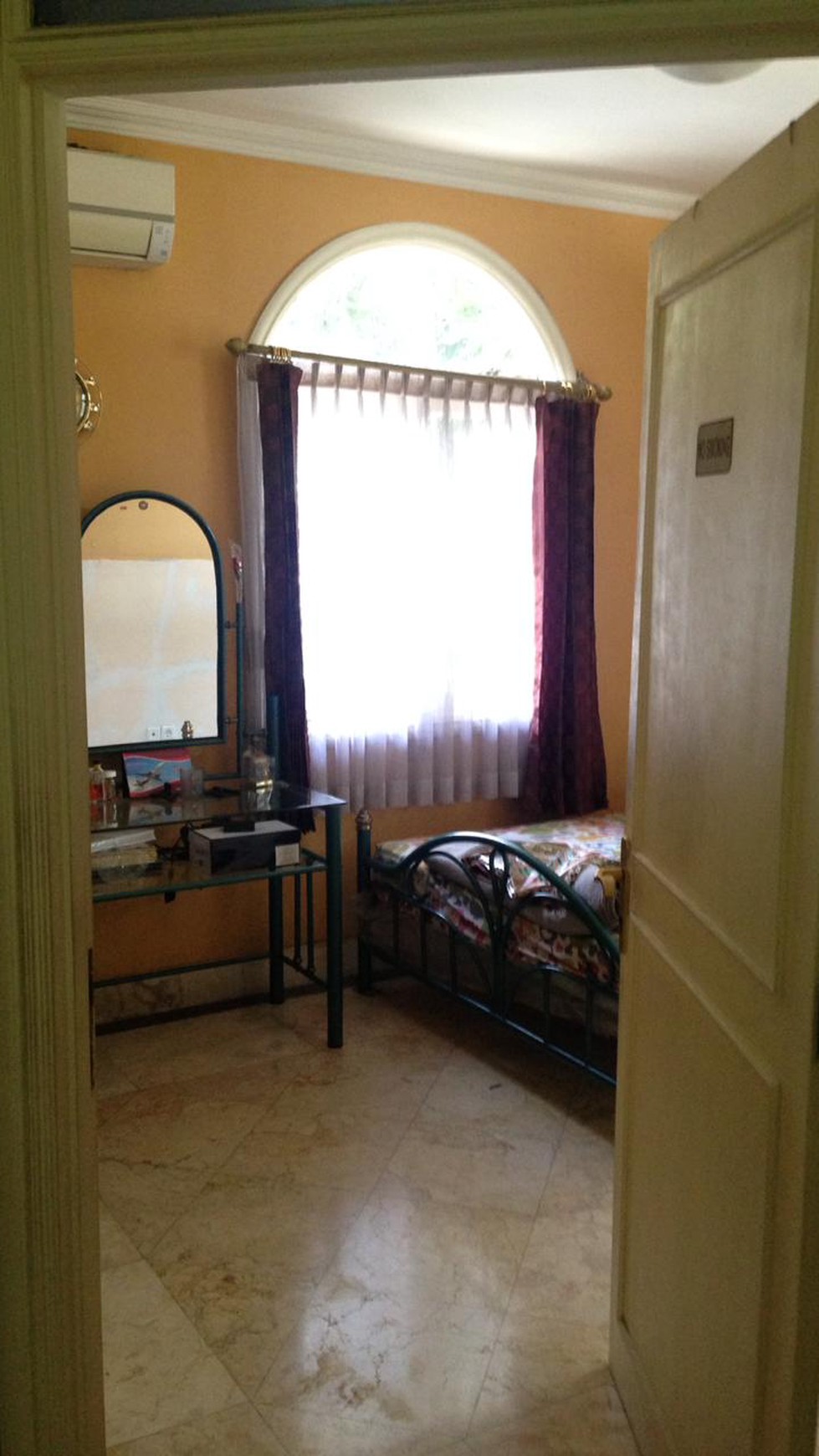 Rumah Hitung Tanah Area Cipete