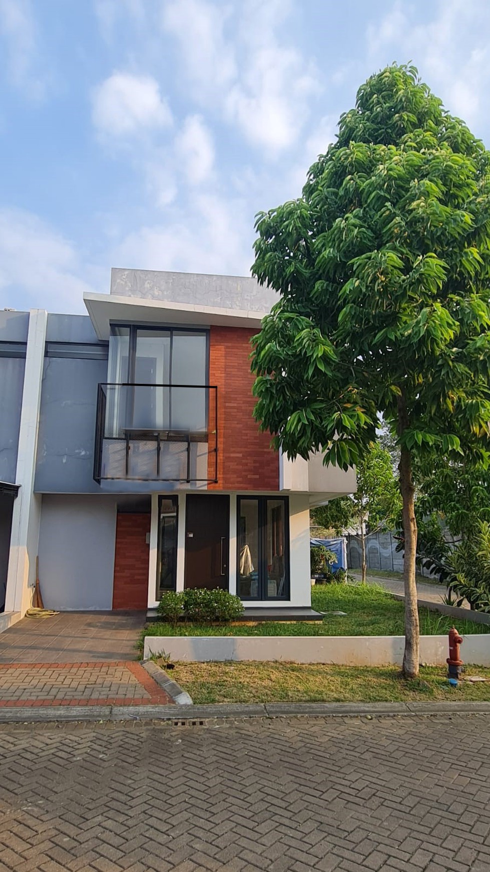 Dijual Rumah Hook Minimalis di Kebayoran Harmony Bintaro Jaya