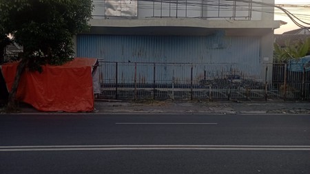 Disewakan Gudang Luas 570 Meter Persegi Lokasi Strategis di Jalan Gedong Kuning 