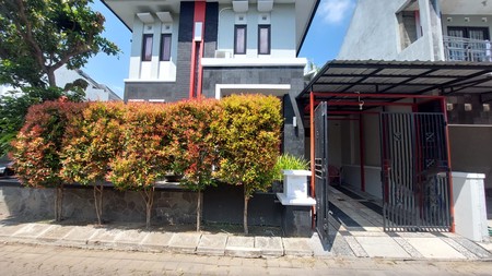 Rumah 2 Lantai Furnish Siap Huni Lokasi dalam Perum Villa Arsita