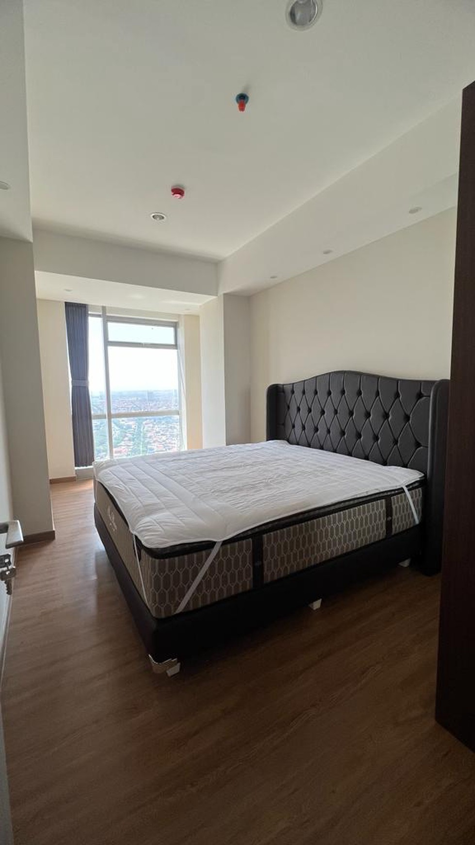 Dijual/ Disewakan Apartemen Grand Sungkono Lagoon Tipe 2 Bedroom FULL FURNISHED - Tower Venetian- BEST City view dekat Ciputra World Mall, Akses TOL Satelit