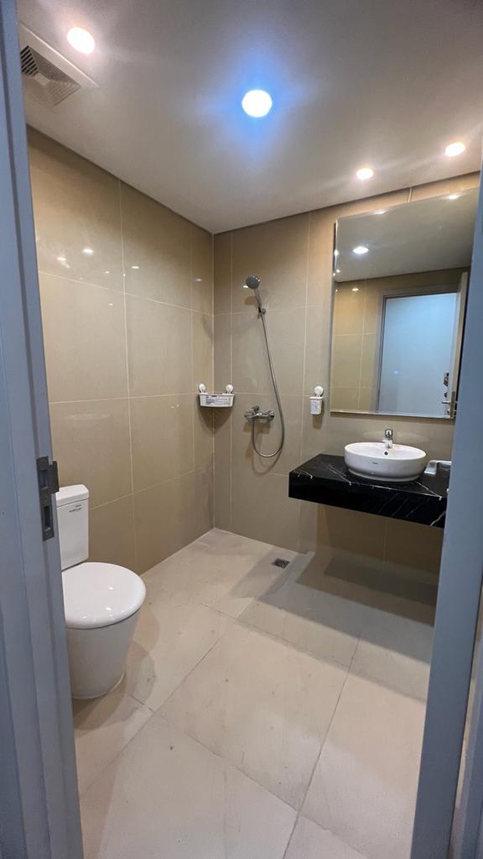 Dijual/ Disewakan Apartemen Grand Sungkono Lagoon Tipe 2 Bedroom FULL FURNISHED - Tower Venetian- BEST City view dekat Ciputra World Mall, Akses TOL Satelit