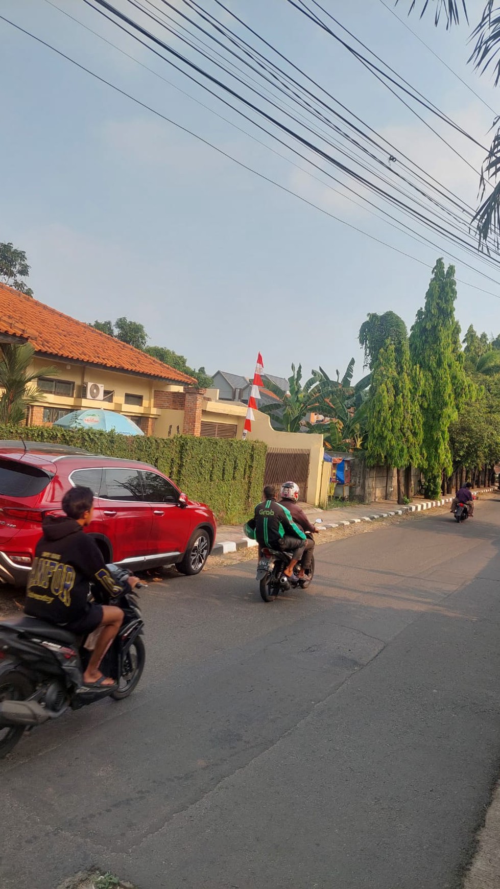 Komplek Bukit Cirendeu Tangerang Selatan 