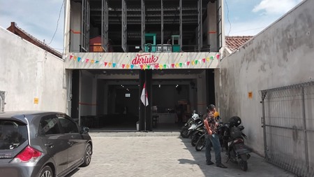 Ruang Usaha 2 Lantai Lokasi Daerah Cebongan Seyegan