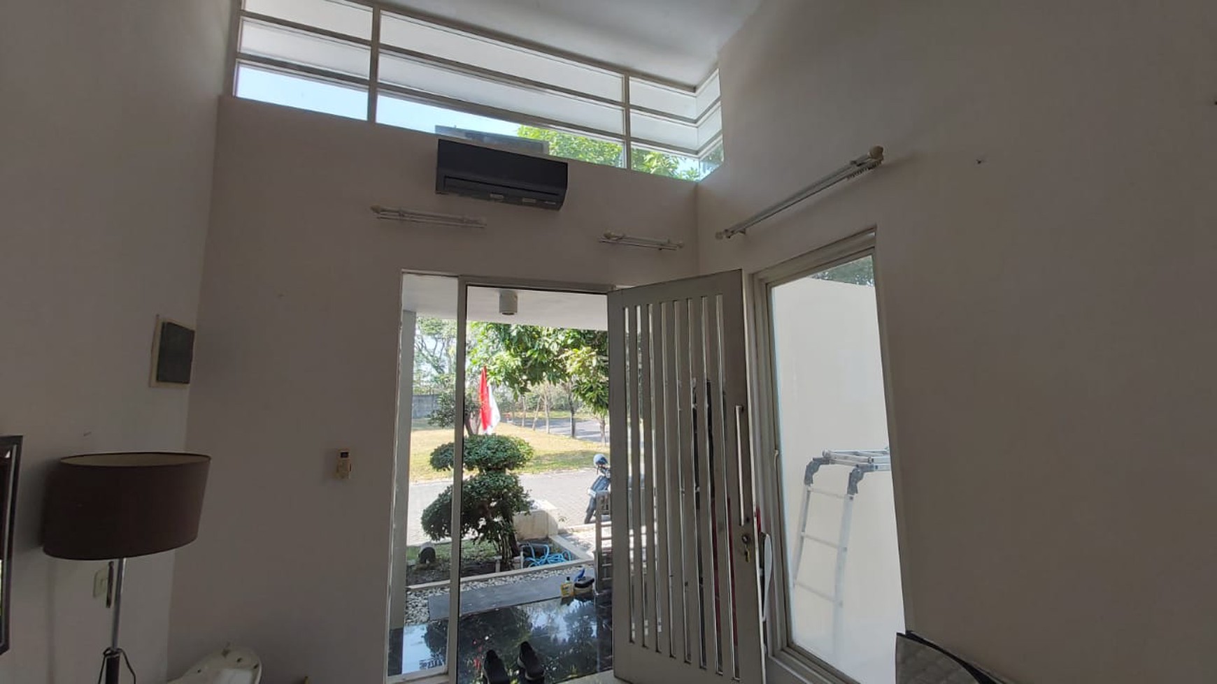 Dijual Rumah Bukit Palma Grandia Citraland Surabaya Spesial Row Jalan Lebar 4 Mobil - BARU RENOV Cantik