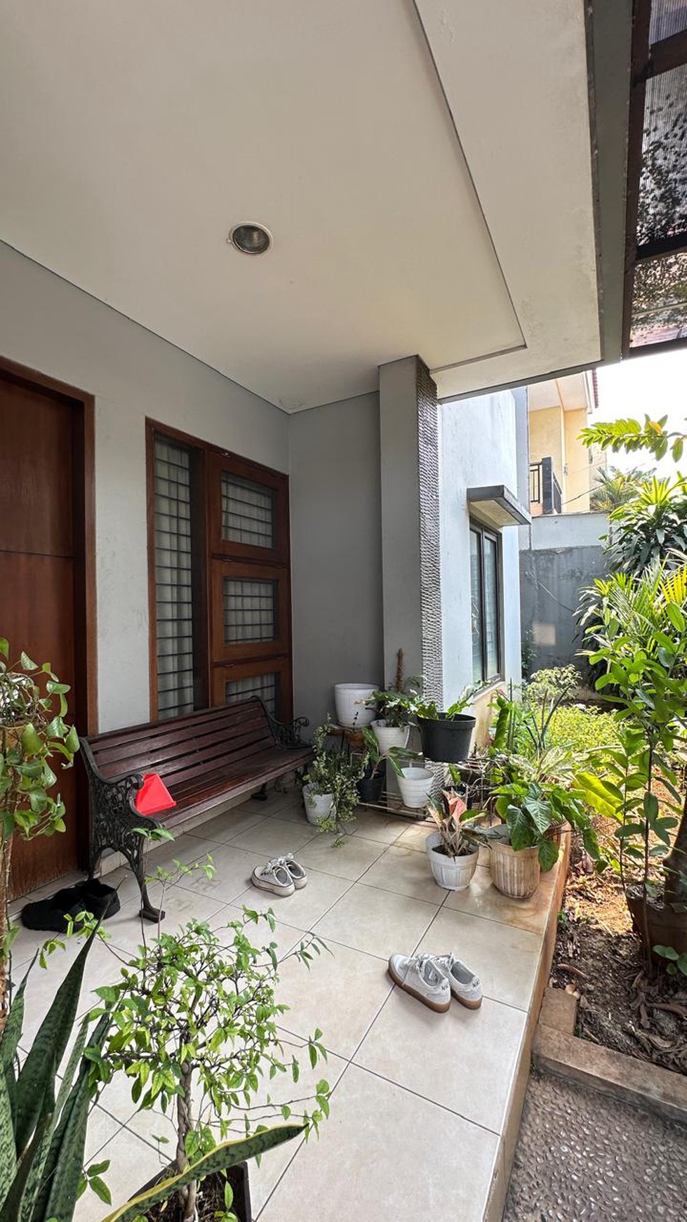 Dijual: Rumah Modern Minimalis, Cilandak Barat, Jakarta Selatan - Good Deal!