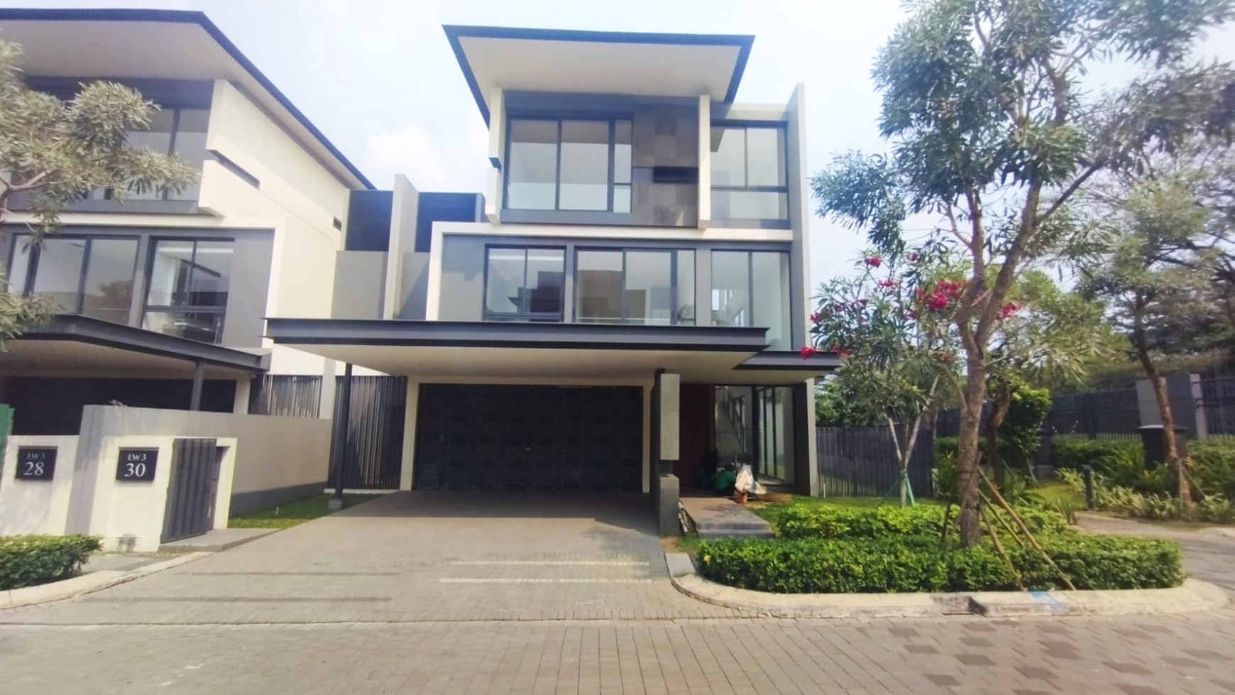 Rumah Hitung Tanah Area Cipete