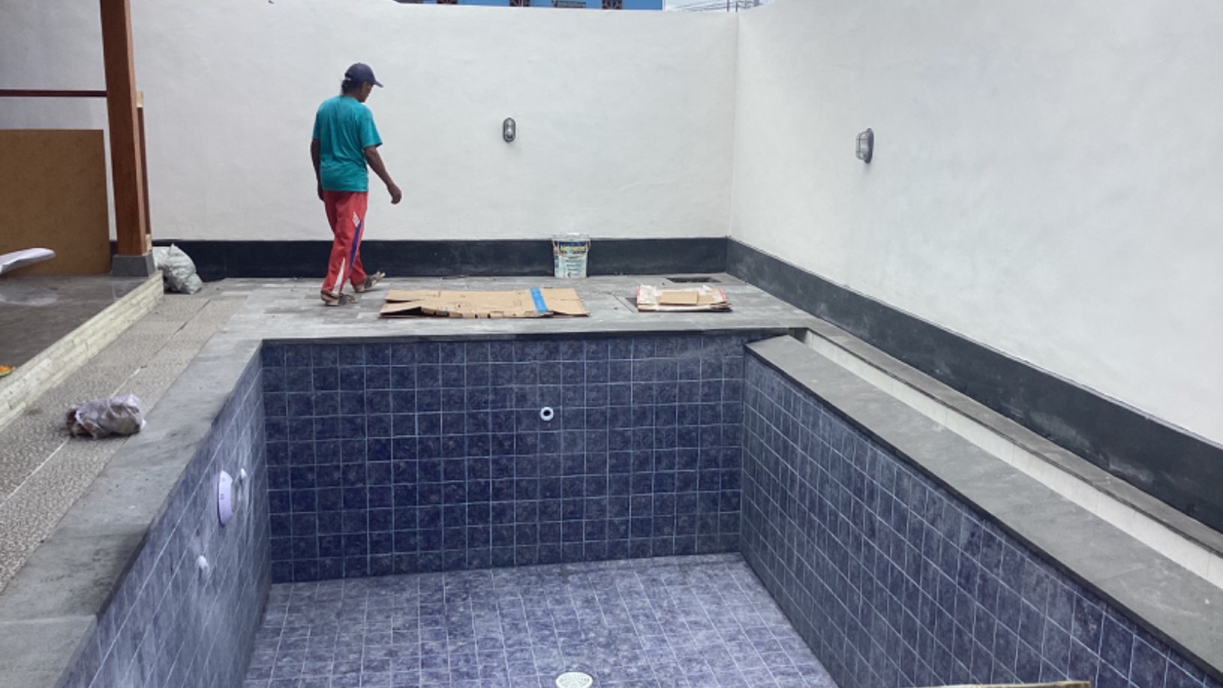 Rumah Hitung Tanah Area Cipete