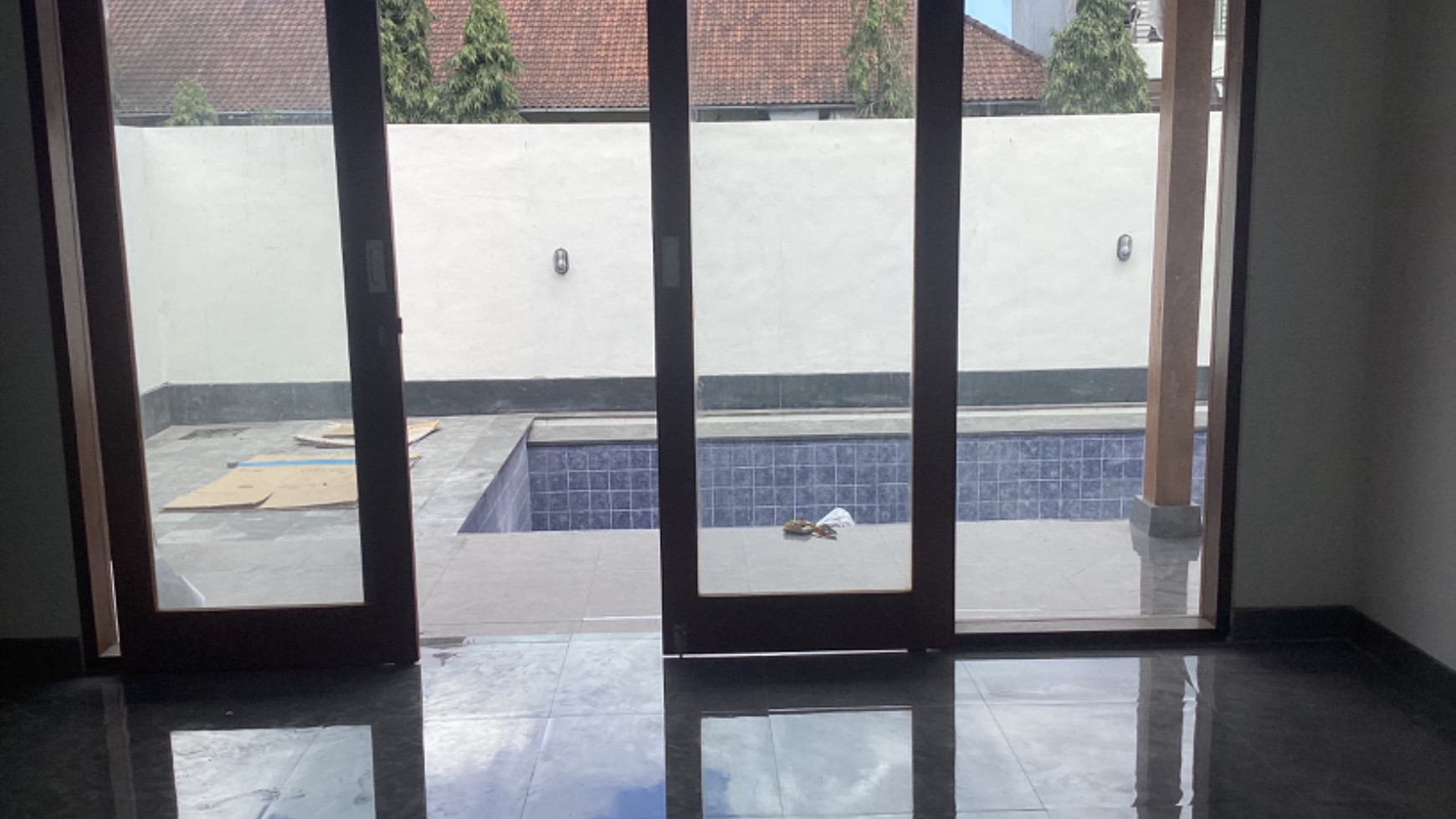 Rumah Hitung Tanah Area Cipete