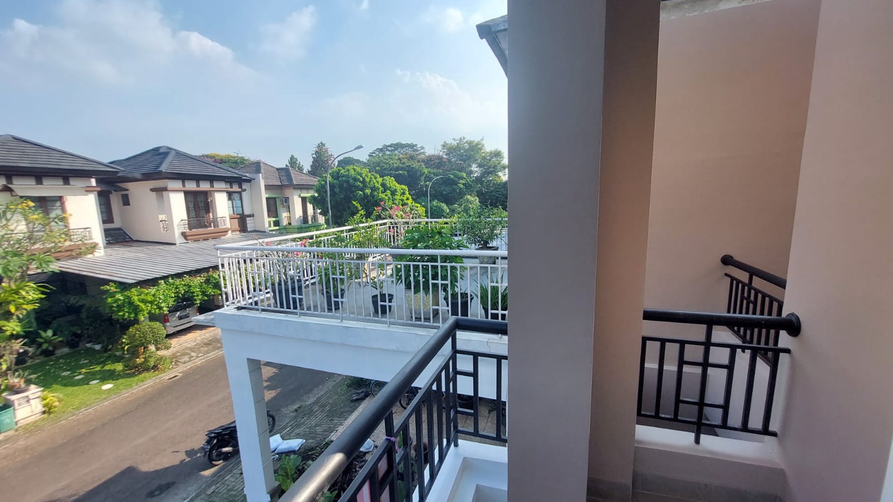 Rumah Baru 2 lantai di Delatinos De Latinos BSD City