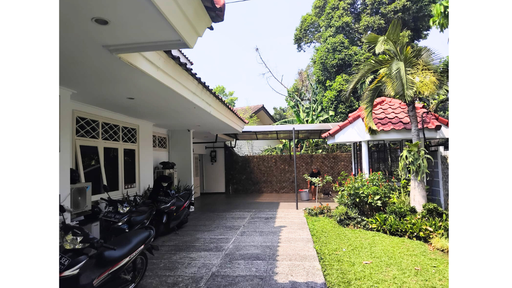 Rumah Mewah Bagus 2 lantai Lokasi Strategis di Pancoran, Jakarta Selatan.