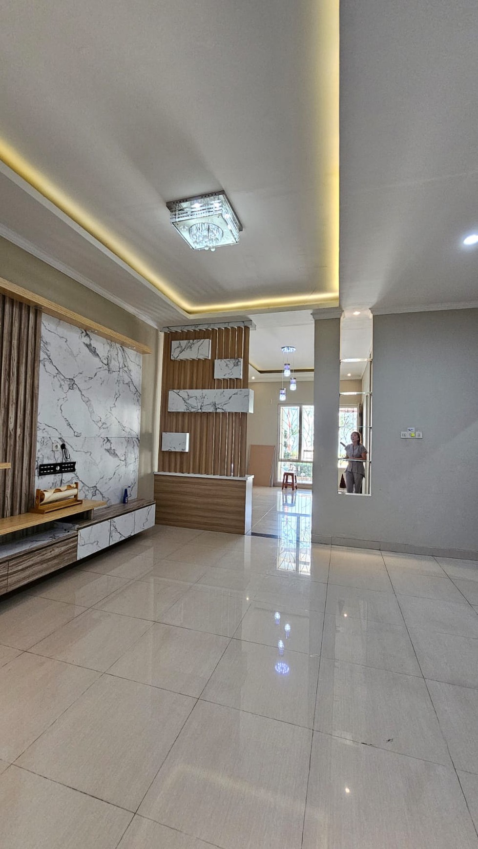 Rumah Cantik Full Renovasi di Cluster Adara, Kota Harapan Indah, Bekasi