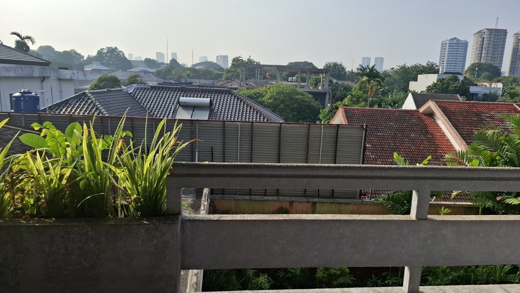 RUMAH LAMA HITUNG TANAH DI PONDOK INDAH