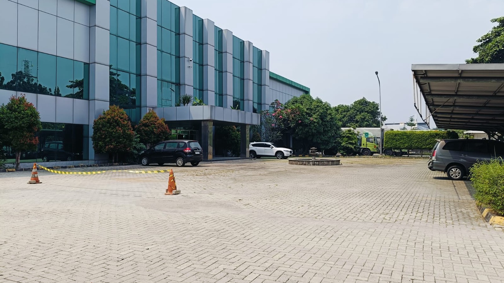 Gedung kantor disewakan ,kawasan MM2100 .cibitung-bekasi