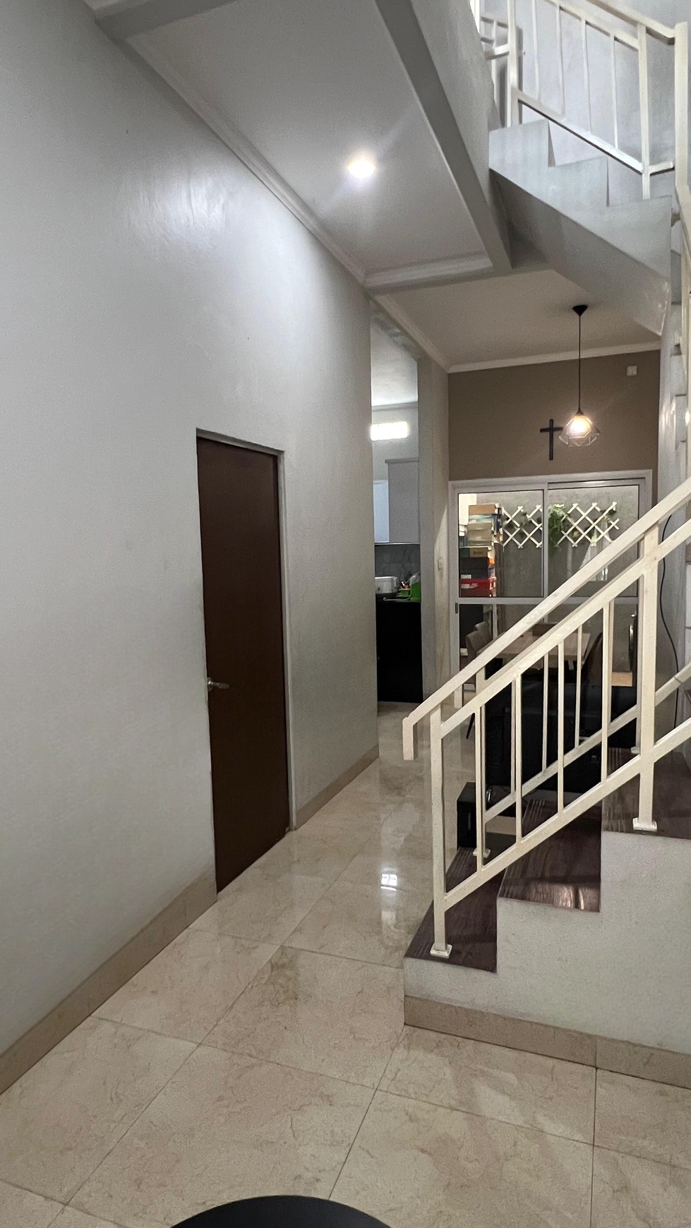 Rumah 2 Lantai Baru Renovasi di Grand Duta Tangerang Cluster Emerald