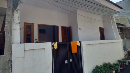 Rumah 2 Lantai di Tanjung Duren