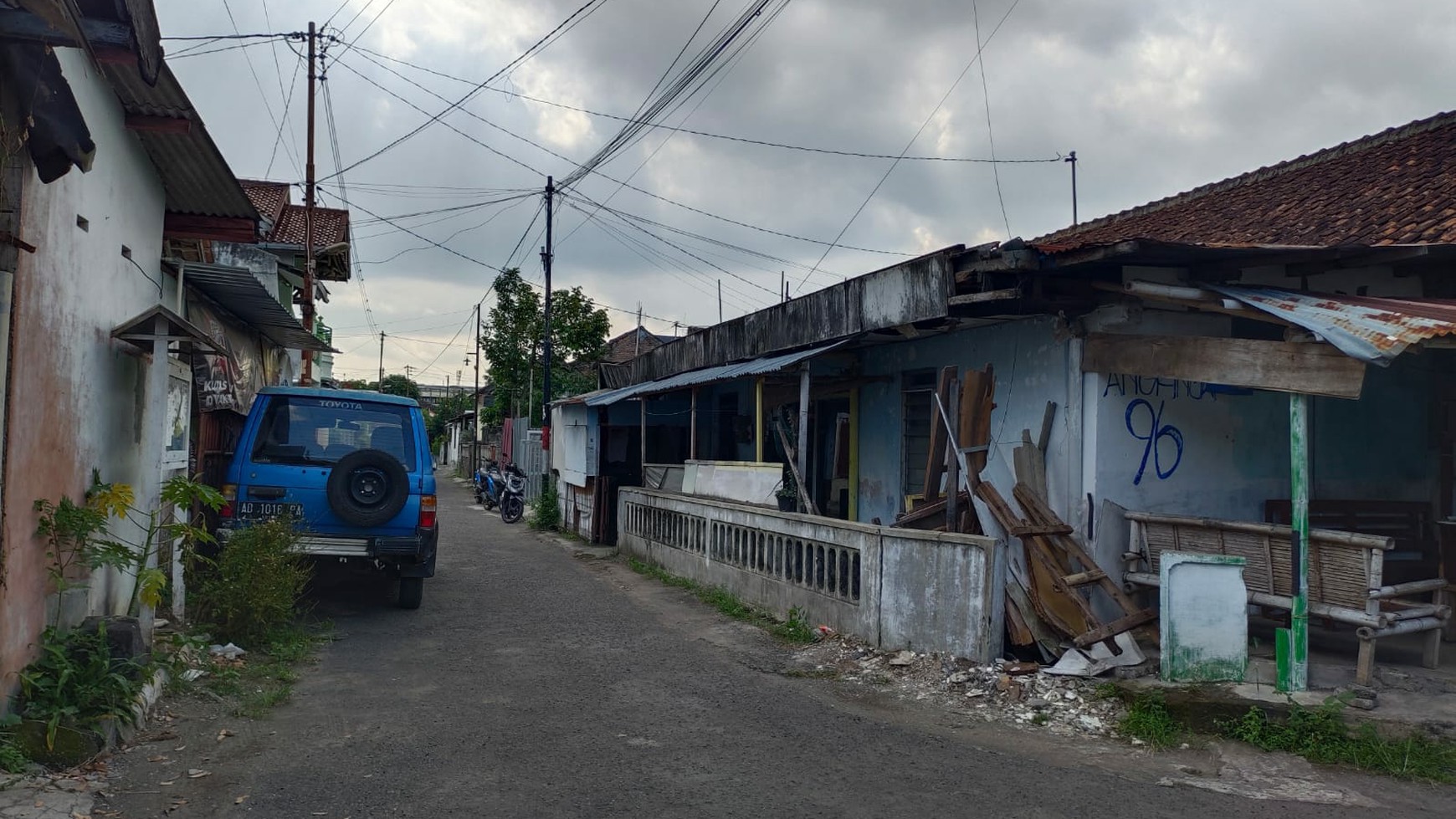 Tanah Bonus Bangunan Lokasi Strategis di Belakang Kantor Balaikota Umbulharjo 