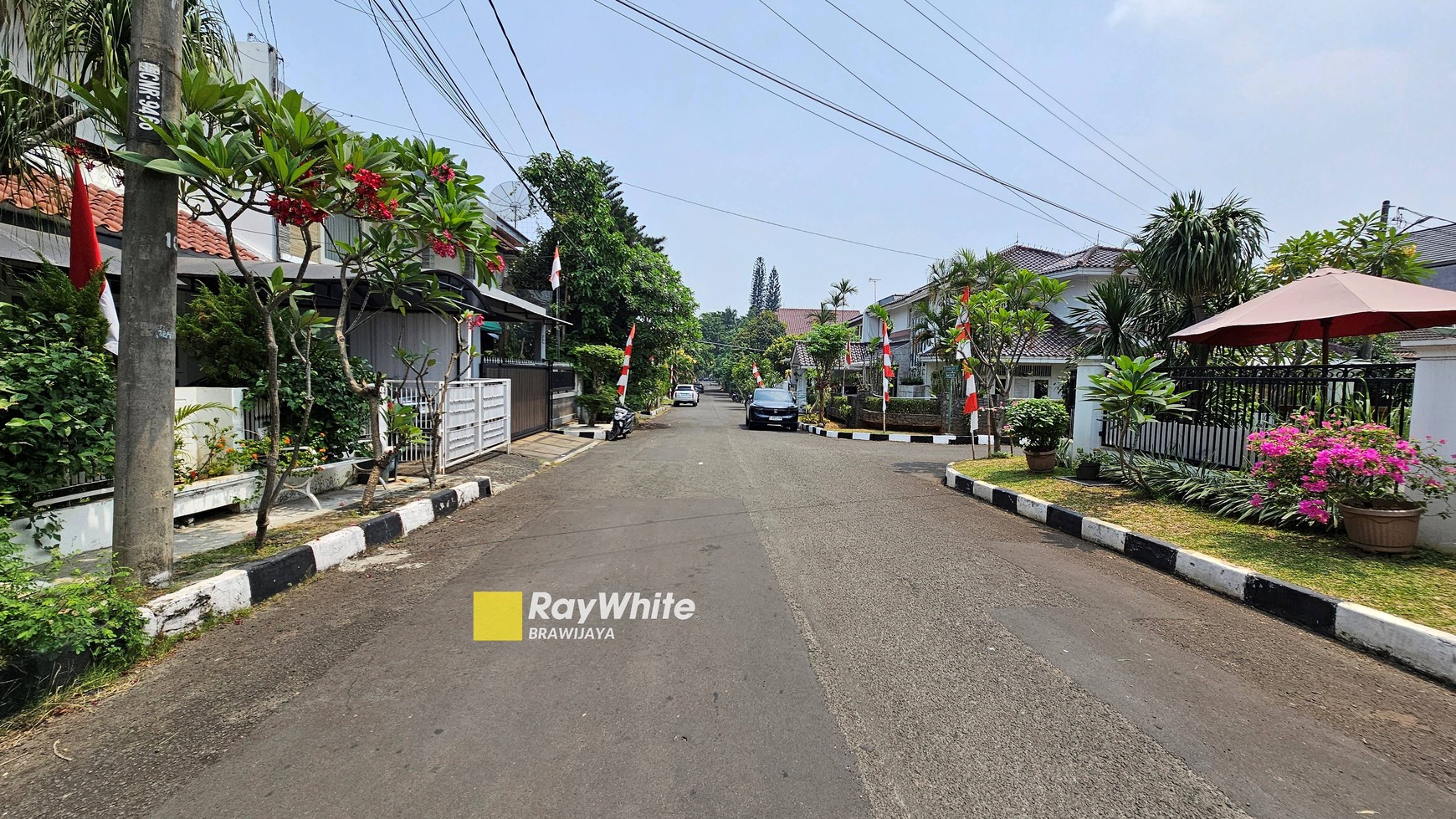 Rumah di Bumi Karang Indah, Lebak Bulus, akses jalan 3 mobil