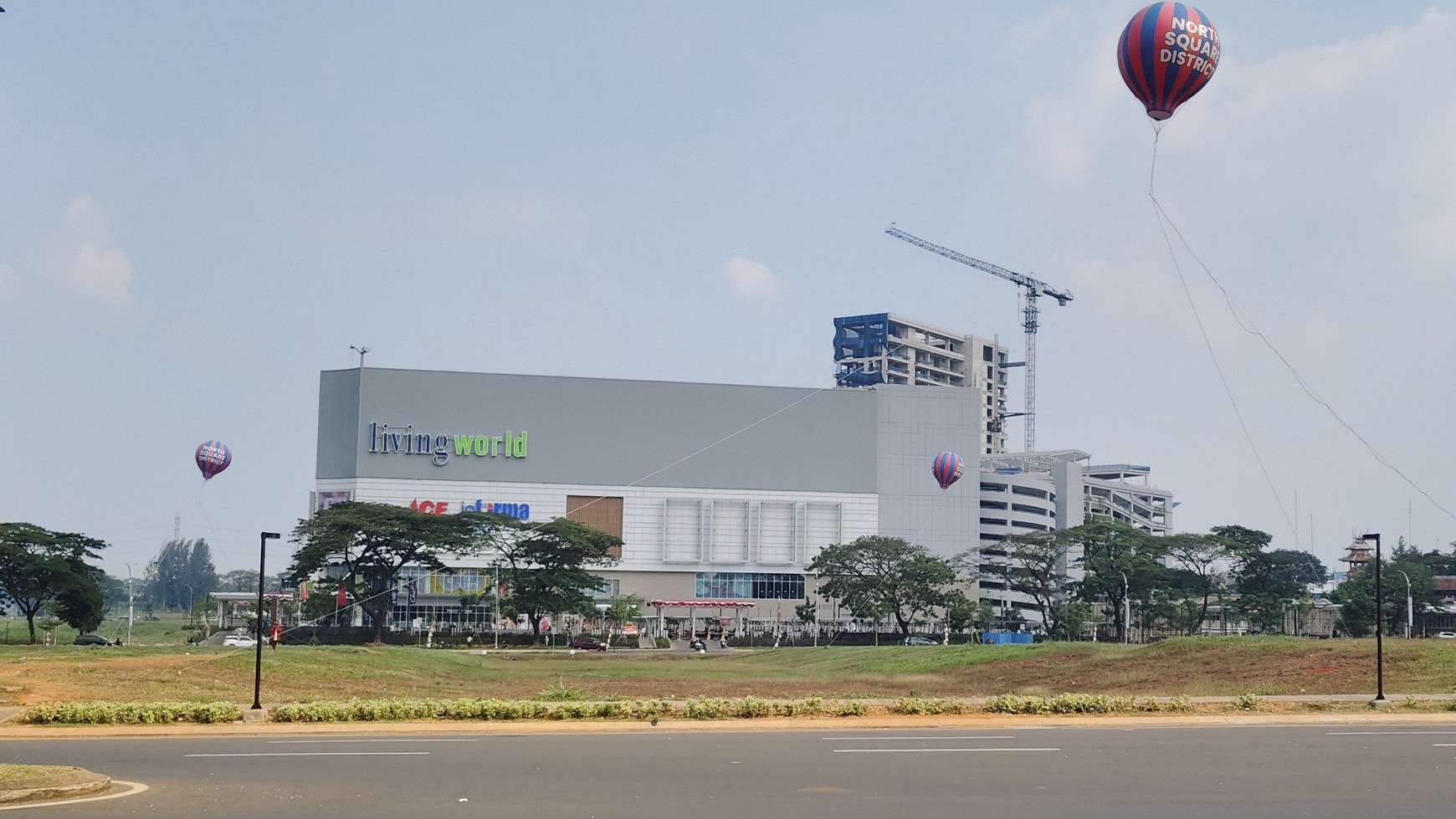 Tanah Boulevard Kota Wisata