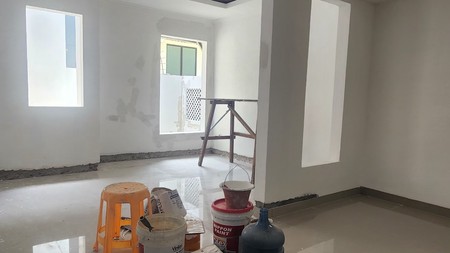 Rumah telah renovasi