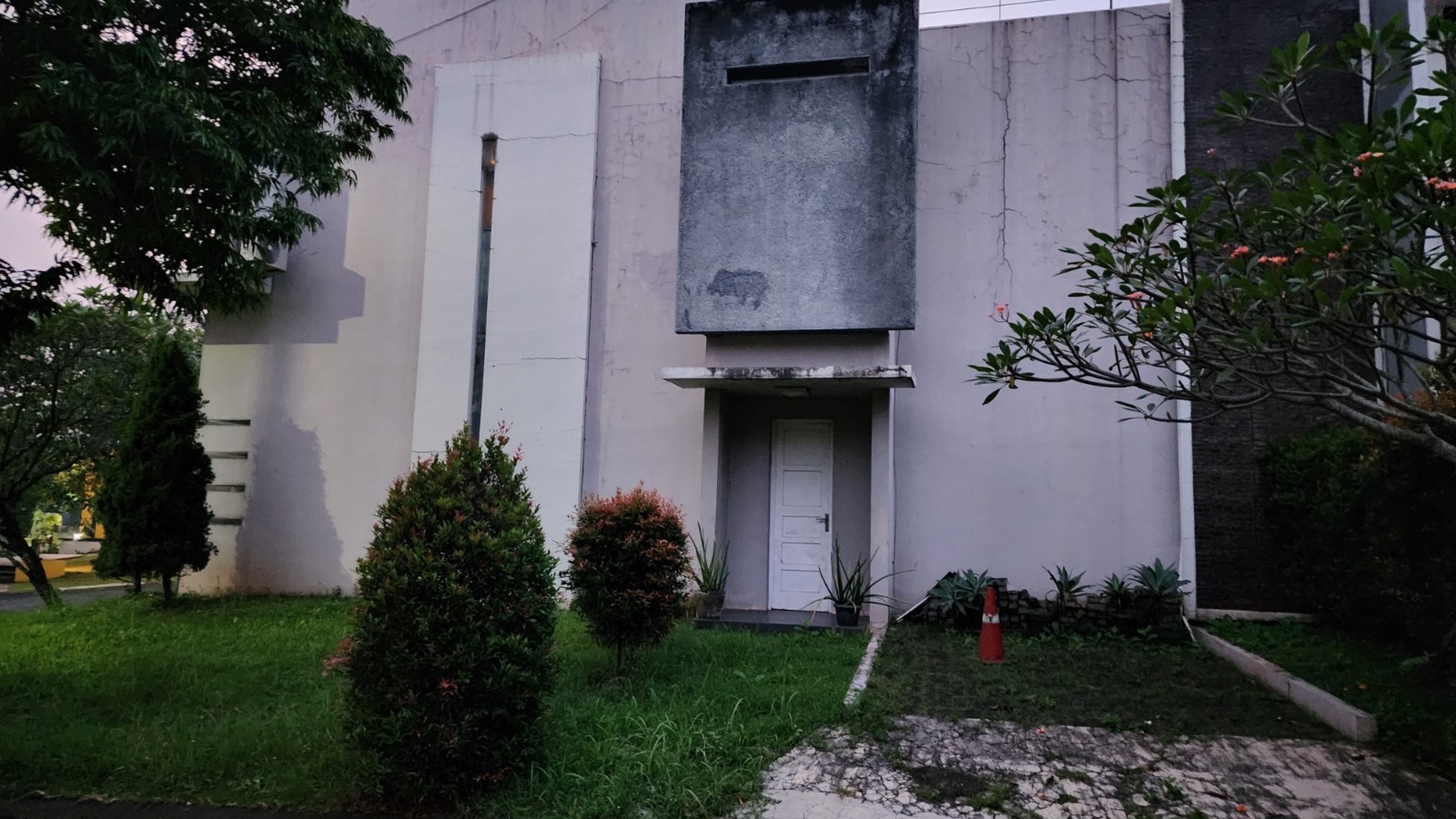 Rumah Hook Siap Huni dalam Cluster Exclusive BSD City