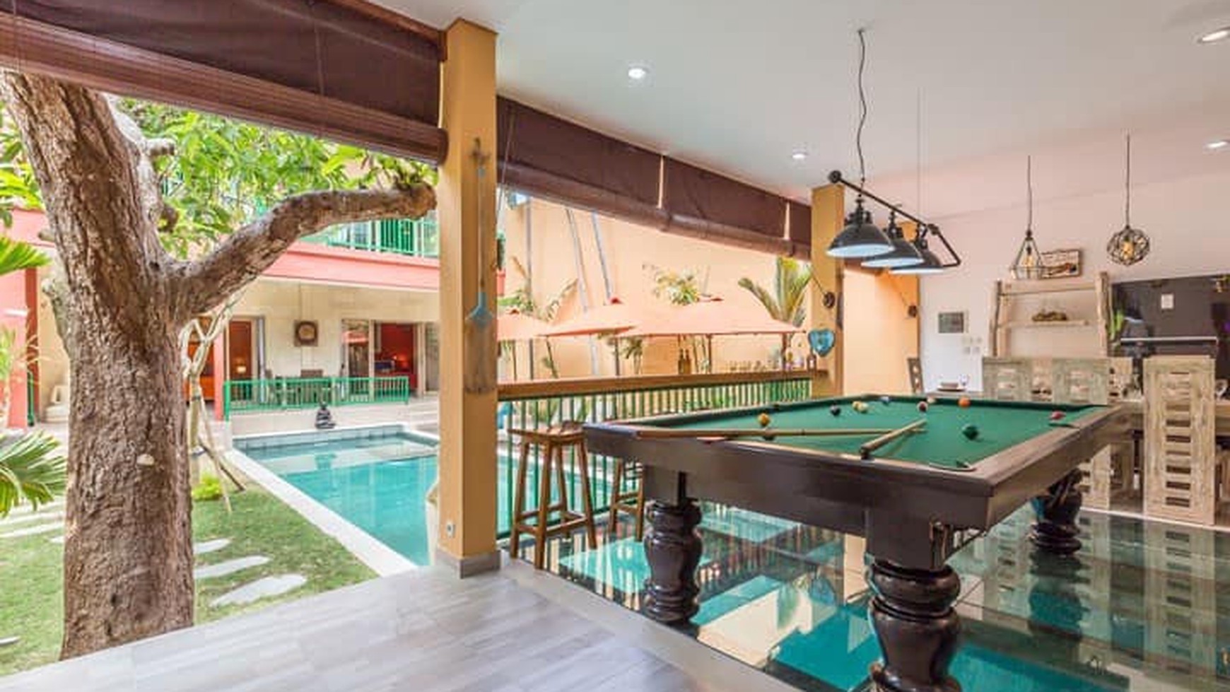 For Sale Leasehold - Modern 5 bedrooms villa in famous area Seminyak 