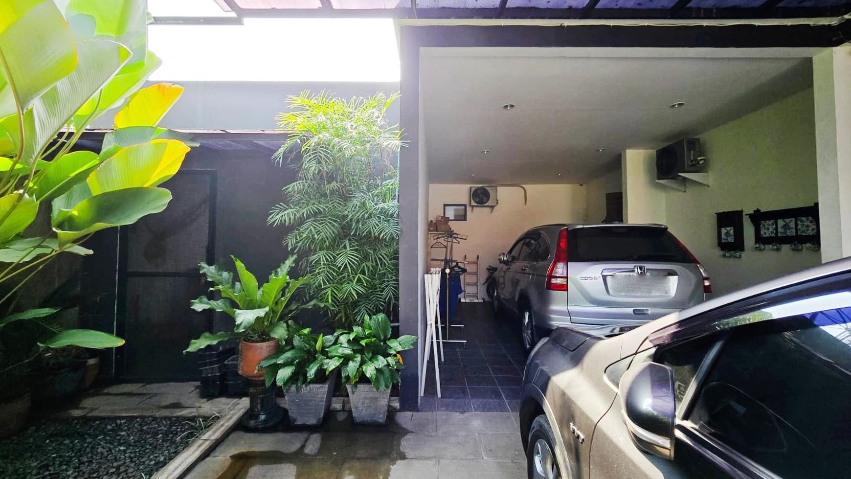 Rumah Hoek, Luas Besar dan mewah di Pondok Aren, Bintaro Jaya