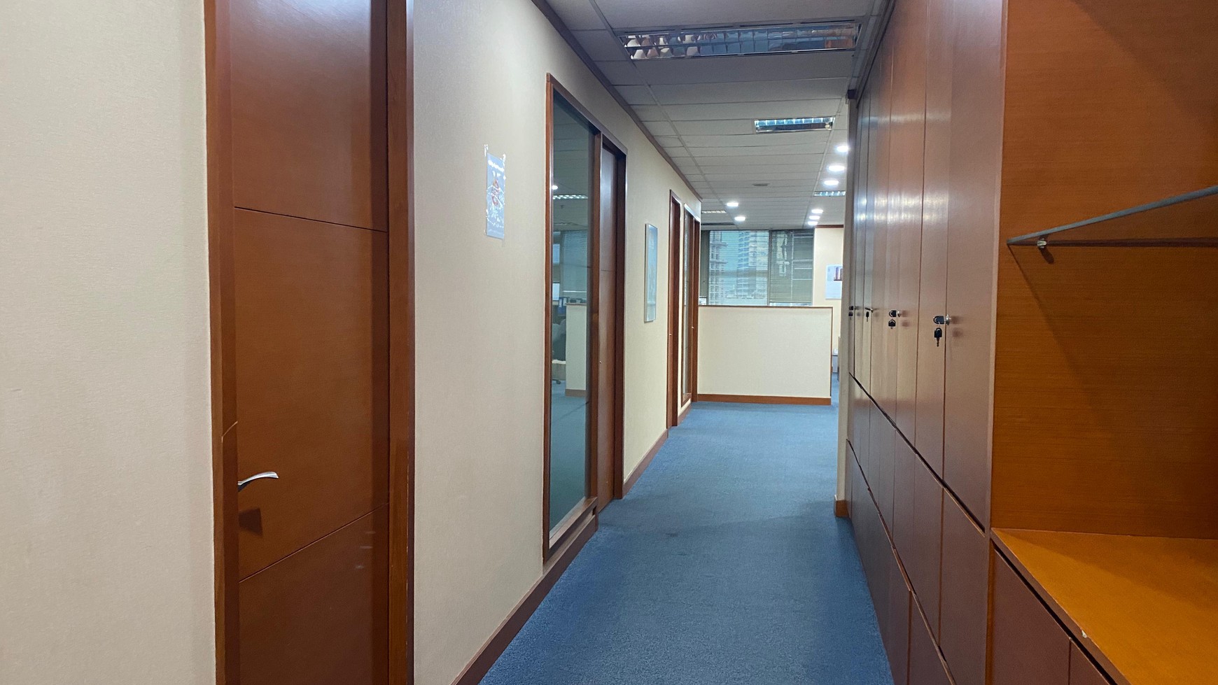 Ruang Kantor di  Menara Batavia Jakarta Pusat 