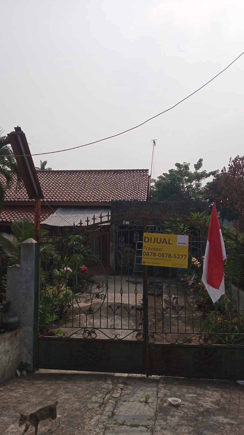 Tanah dan bangunan luas 1900 m2 di jalan Hankam, Ragunan. Pasar Minggu - Jakarta Selatan