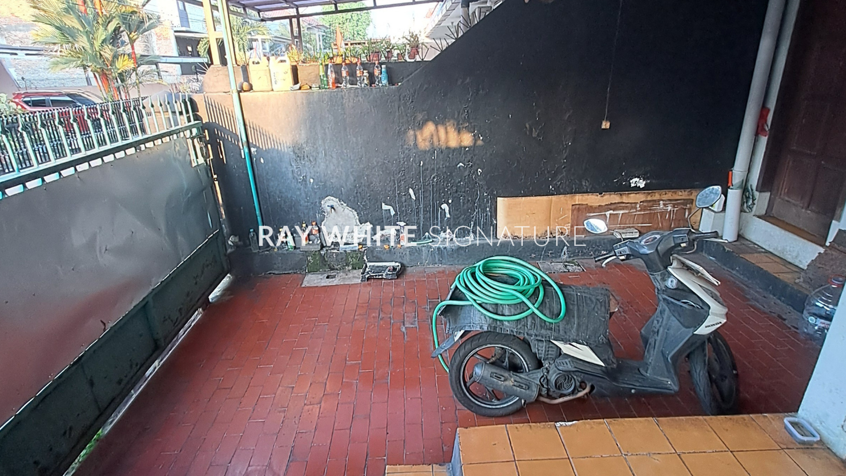 Rumah Hitung Tanah Area Cipete