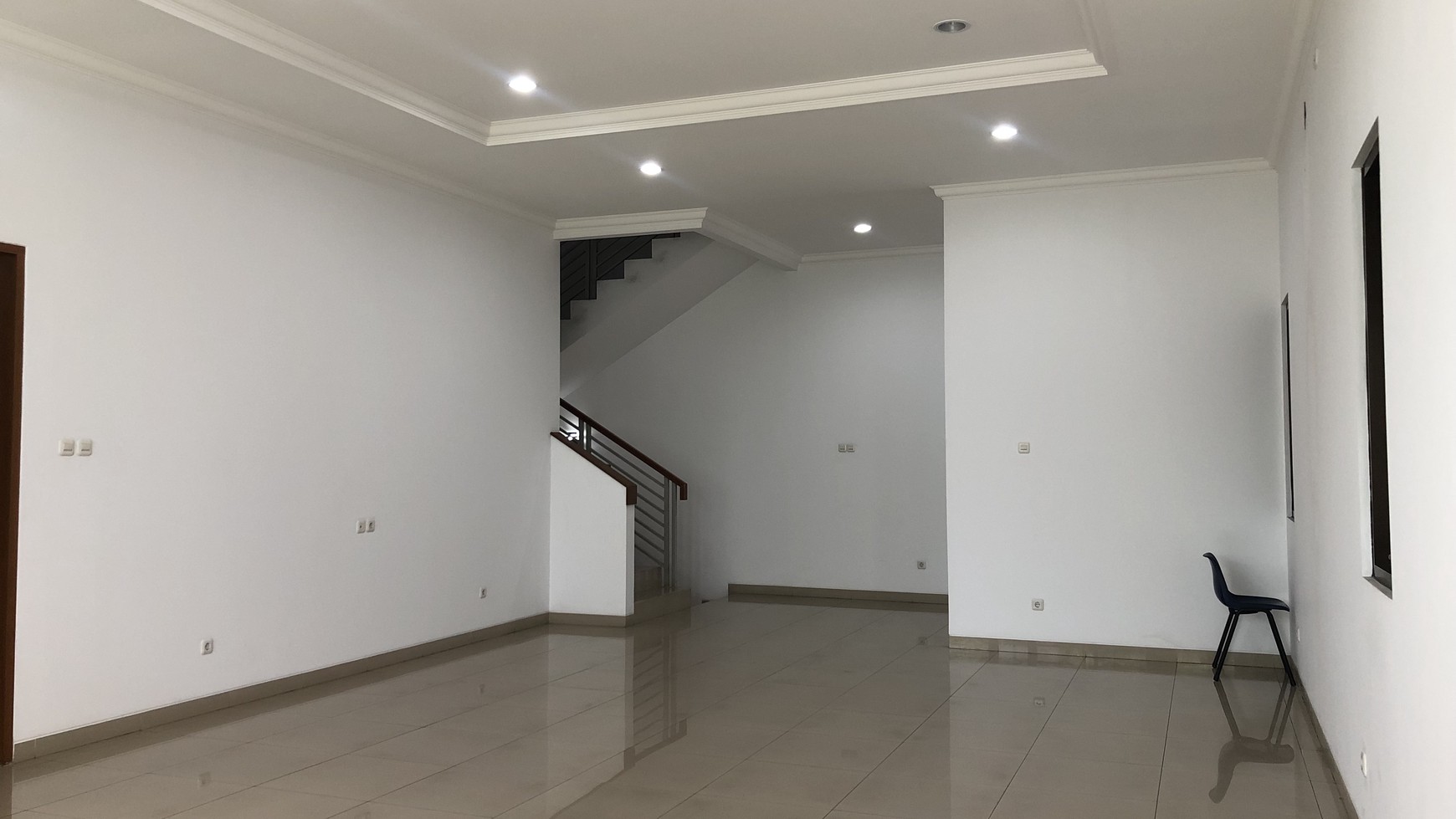 Jl. Hang Lekir 1, Kebayoran Baru -  Rumah Strategis Siap Huni