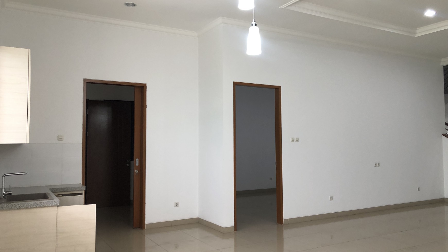 Jl. Hang Lekir 1, Kebayoran Baru -  Rumah Strategis Siap Huni