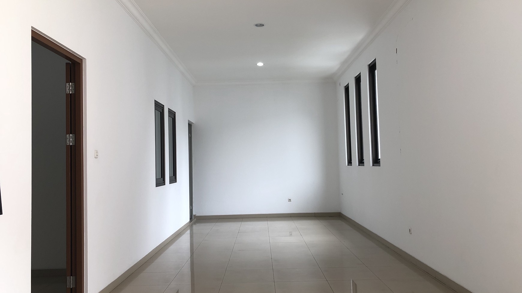 Jl. Hang Lekir 1, Kebayoran Baru -  Rumah Strategis Siap Huni