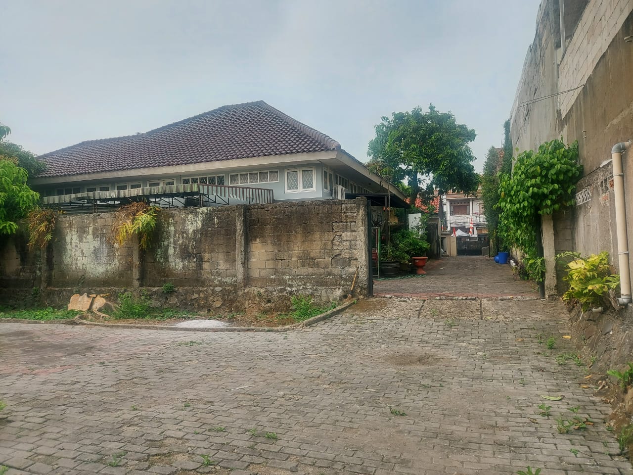 RUMAH DIJUAL JALAN MADRASAH KEBAYORAN BARU JAKARTA SELATAN